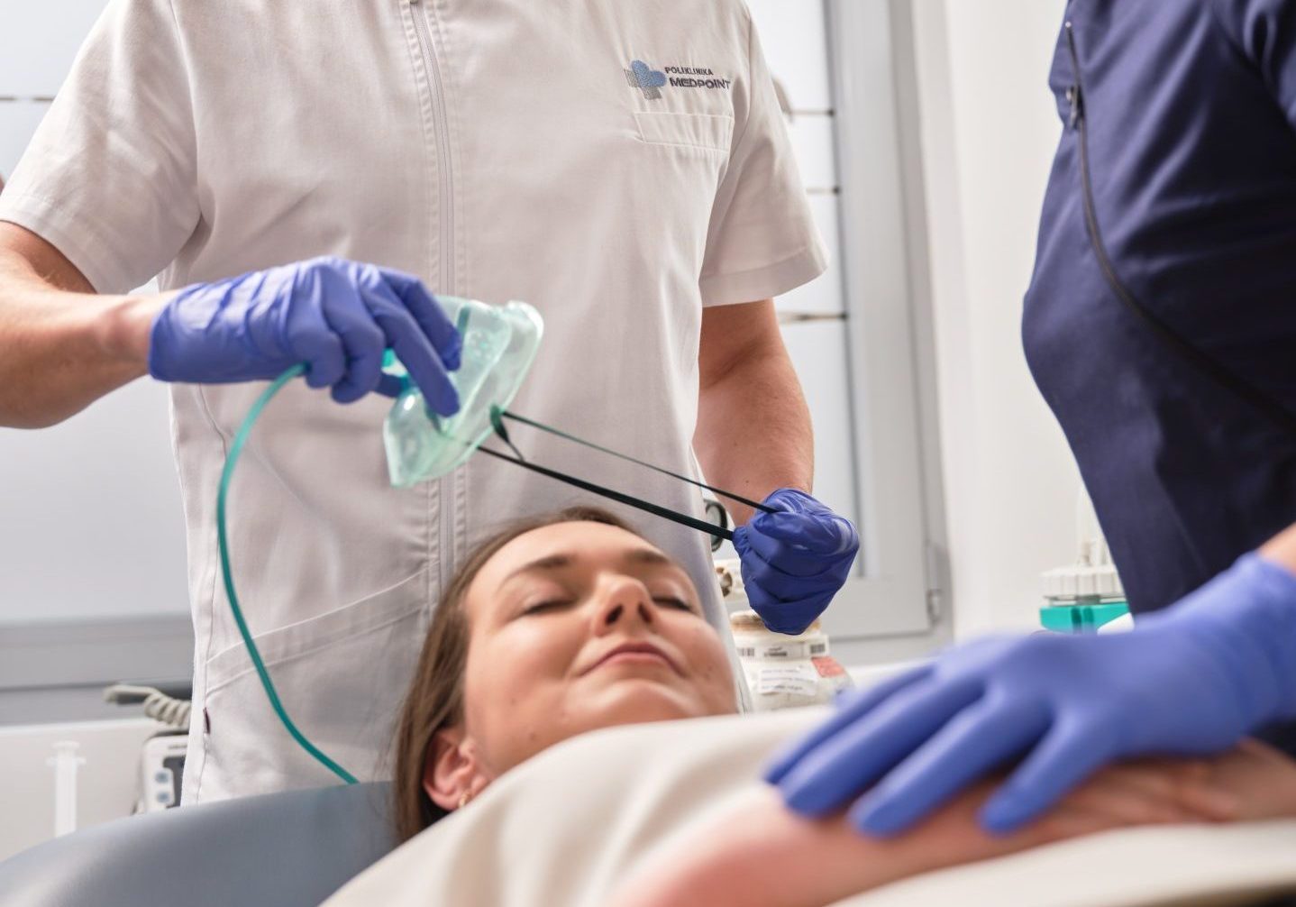 Anesteziologija poliklinika MedPoint Split priprema pacijentice za zahvat